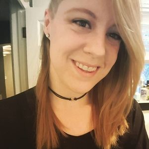 Meet your Posher, Crystal